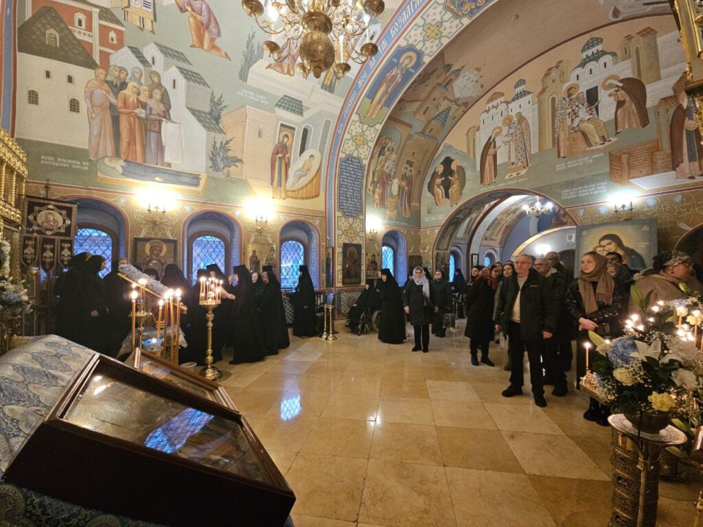Престольный праздник Казанского придела монастырского собора Зачатьевского монастыря